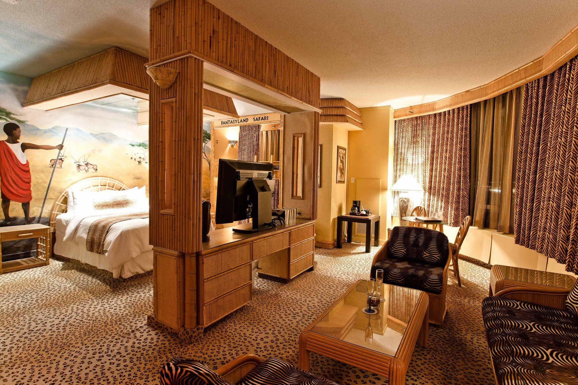 Fantasyland Hotel Edmonton Eksteriør billede